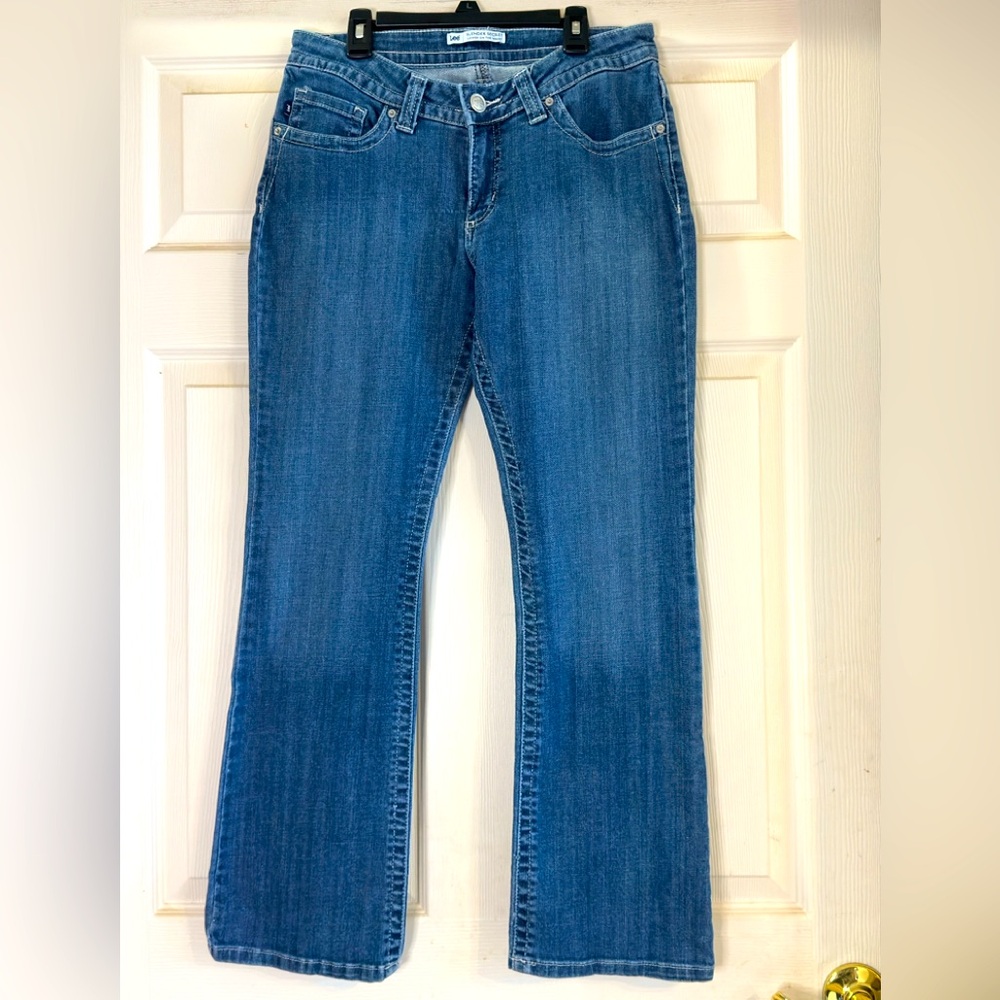 EUC Lee Slender Secret  Blue Boot Cut Jeans Timeless Design Size 10 Short‎
